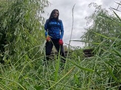 Европейки, Ферма, Ноги, Служанка, Зрелые, Нейлон