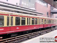 Duits, Hd, Naakt, Buiten, Doordringend, Kut duiken, Tatoeage, Trein