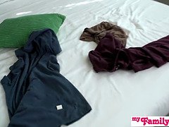 Bezaubernd, Schlafzimmer, Frau frau mann, Hardcore, Hd, Natürlich, Natürlichen titten, Jungendliche (18+)