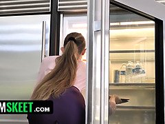 Grosse titten, Blondine, Geile alte tussi, Milf, Reiten, Rau, Stiefmutter, Jungendliche (18+)