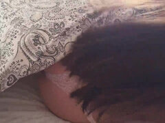 18 ans, Amateur, Cul, Sucer une bite, Brunette brune, Pov, Chevaucher, Maigrichonne