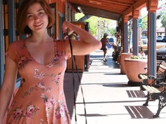 En gros plan de très près, Dansant, Extrême, Massage, Orgasme, Public, Élève, Sous la jupe