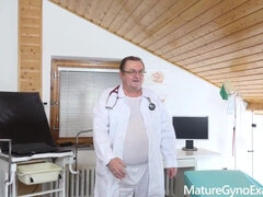 Acercamiento, Checa, Médico, Examen, Maduro, Madres para coger, Coño, Pelirrojo