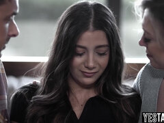 Blondine, Blasen, Oma, Hardcore, Riesig, Ehemann, Mutti, Orgie