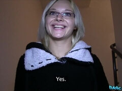 18 ans, Gros cul, Grosse bite, Blonde, Seins naturels, Pov, Rasée, Adolescente