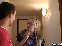 デカパイ, フェラチオ, お婆さん, 巨大, 熟年, 自然山雀, 叫ぶ, オッパイの