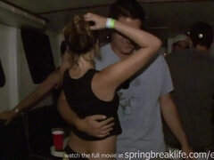 Bruinharig, Universiteit, Dansen, Dronken, Flashing, Hd, Onschuldig, Naakt