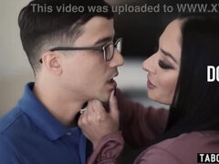 Bisexual, Estilo perrito, Sexo duro, Latina, Lesbiana, Madres para coger, Español, Tabú