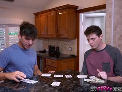 Жопа, Минет, Брюнетки, Семья, Ласковые ручки, Милф, Киски, Втроем