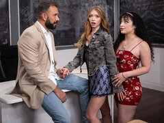 18 jahre, Grosser arsch, Grosser schwanz, Blasen, Frau frau mann, Natürlichen titten, Jungendliche (18+), Titten