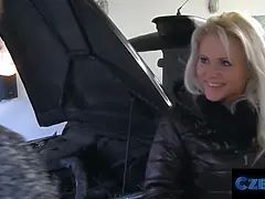 I bang my toyboy machanic in the garage - czech xxx