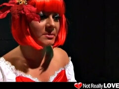 18 ans, Sucer une bite, Tir de sperme, Fétiche, Branlette thaïlandaise, Petite femme, Se déshabiller, Allumeuse