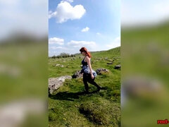 Brits, Rondborstig, Hd, Naakt, Naakt, Nudist, Twee staartjes, Tieten likken