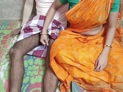 18 ans, Tante, Sucer une bite, Couple, Fait maison, Indienne, Mature, Adolescente