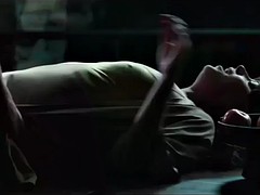 Bondage, Brunette brune, Célébrité, Pov, Public, Nénés