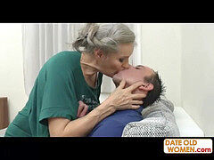 Rijpe lesbienne, Mager