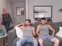 In den arsch, Grosser schwanz, Kehlenfick, Schwul, Lecken, Arsch lecken, Ablutschen, Tätowierung