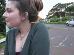 Bikini, Braunhaarige, Behaart, Pov, Geschwollene nippel, Muschi, Schlafend, Titten