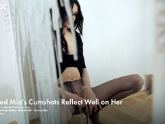 Gros seins, Brunette brune, Femelle, Fétiche, Talons, Branler, Lesbienne, Jarretelles