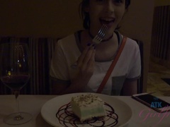 Negro, Emo, Masturbación, Pov, Flaco, Falda, Fumando, Tetas