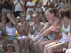 Cul à la bouche, Gros cul, Femme couguar, Exhib, Mère que j'aimerais baiser, Maman, Public, Nénés