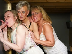 Noire, Blonde, Trou de la gloire, Mamie, Groupe, Orgie