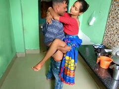 18 ans, Amateur, Anal, Cul à la bouche, Tante, Bisexuelle, Couple, Indienne