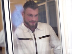 デカパイ, ブロンド, フェラチオ, 顔射, ハードコア, オフィス, タトゥー, オッパイの