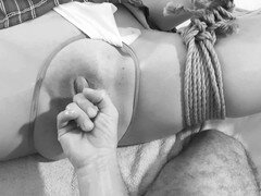Bondage discipline sadomasochisme, Gebondenheid, Sperma shot, Dubbele penetratie, Vuisten, Slipje, Panty, Vastgebonden