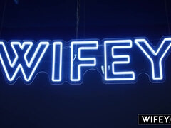 お尻, ブロンド, 浮気する, チン, 指いじり, ハードコア, 異人種間, 三人