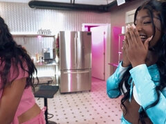 黒人, 黒人, 顔射, レズビアン, なめる, オマンコ, おもちゃ