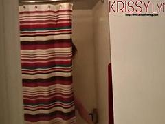 Blonde, Tir de sperme, Mère que j'aimerais baiser, Douche