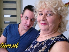 18 летние, Большие сиськи, Постарше, Секс без цензуры, Лизание, Зрелые, Натуральные сиськи, Киски