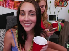 Amerikaans, Zoenen, Lesbisch, Feest, Doordringend, Kut duiken, Billekoek, Nat