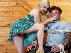 Grosser arsch, Grosser schwanz, Blondine, Blasen, Hundestellung, Kleid, Milf