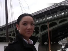 18 ans, Audition, Brunette brune, Couple, Tir de sperme, Hard, De plein air, Nénés