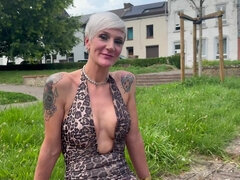 Leie, Blondine, Blasen, Schwanz, Hardcore, Hd, Milf, Flotter dreier