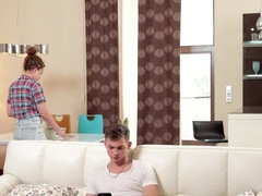 Blasen, Braunhaarige, Spermaladung, Küssen, Lingerie, Natürlichen titten, Zopf, Rotschopf