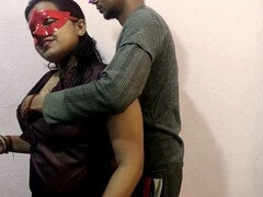 Grosser arsch, Grosser schwanz, Blasen, Besamung, Schmuddelige sprache, Schmerz, Ablutschen, Jungendliche (18+)