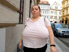 Belle grosse femme bgf, Gros seins, Femelle, Lesbienne, Nue  à poil, Public, Solo, Nénés