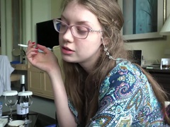 69, Sucer une bite, Brunette brune, Robe, Chatte, Fumer, Nénés, Mouillée