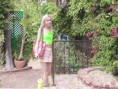 18 ans, Gorge profonde, Queue, En levrette, Branlette thaïlandaise, Hard, Hd, Tabou