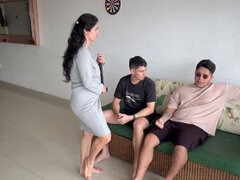 18 ans, Amateur, Fait maison, Fille latino, Chatte, Chevaucher, Toilettes, Épouse