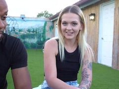 Grosse bite, Noire, Sucer une bite, Cocu, Noir ébène, Interracial, Piercing, Pov