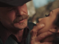 Laarzen, Gek, Lul, Latijnse vrouw, Buiten, Kousen, Tieten likken, Vrouw