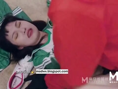 Gros cul, Gros seins, Sucer une bite, Chinoise, Éjaculation interne, Tir de sperme, Jeux, Japonaise