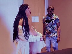 MILF Roxi Gets Massaged And Titty Fucked