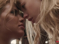 Cul, Blonde, Dingue, Face assise, Lesbienne, Chatte, Pute, Mouillée