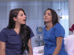 69 negenenzestig, Likken, Natuurlijke tieten, Doordringend, Kut duiken, Speelgoed, Uniformpje, Vibrator