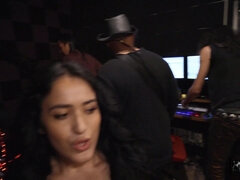 Blasen, Latina, Öffentlich